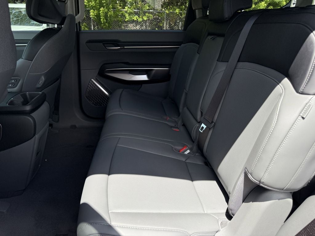 2026 Kia EV9 Light