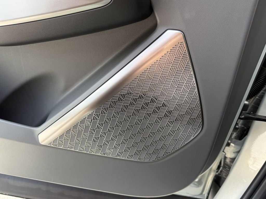 2026 Kia EV9 Light
