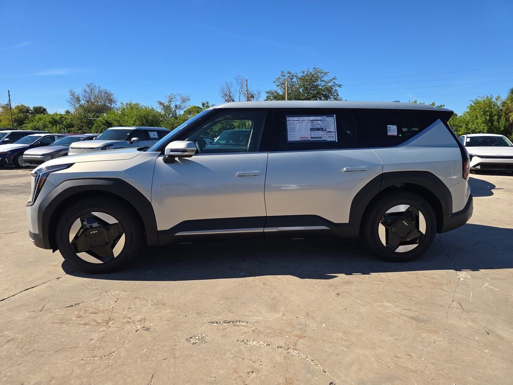 2026 Kia EV9 Light