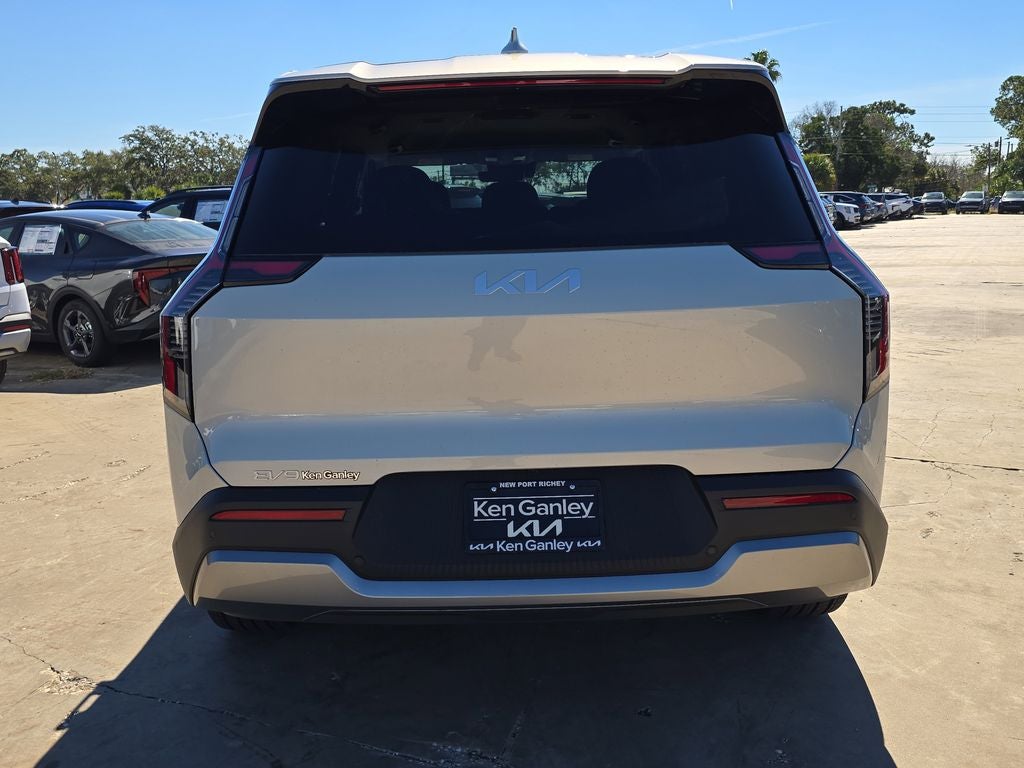 2026 Kia EV9 Light