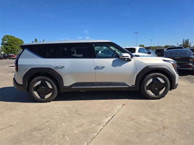 2026 Kia EV9 Light