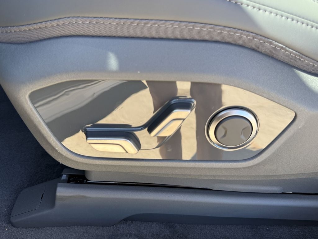 2026 Kia EV9 Light