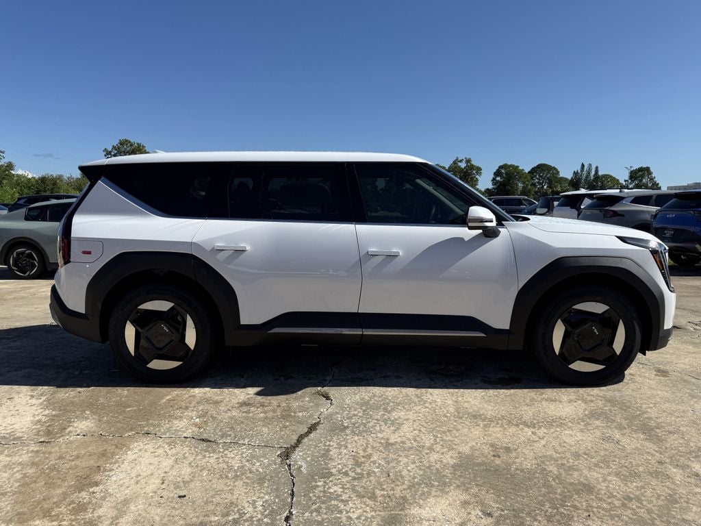 2026 Kia EV9 Light