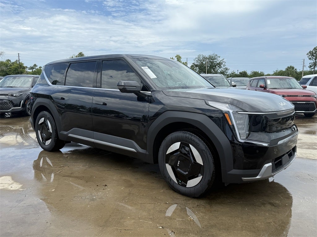 2026 Kia EV9 Light