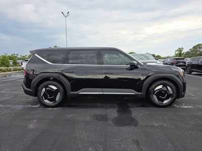 2026 Kia EV9 Light Long Range