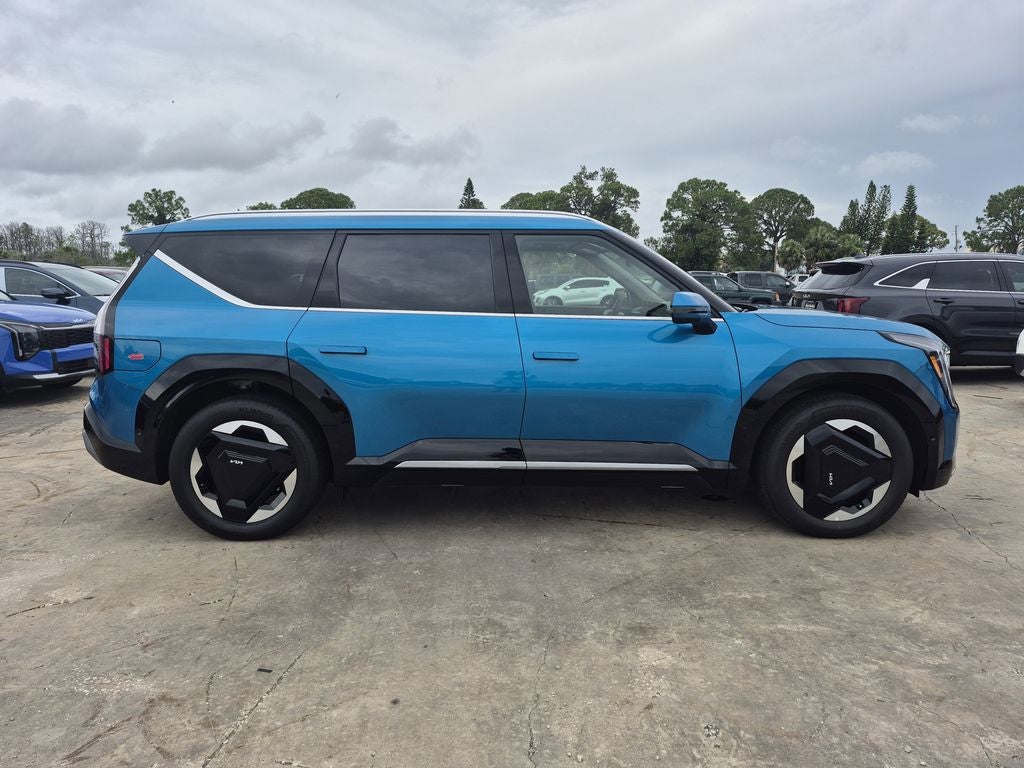 2026 Kia EV9 Land