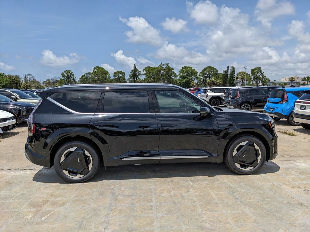 2026 Kia EV9 Land