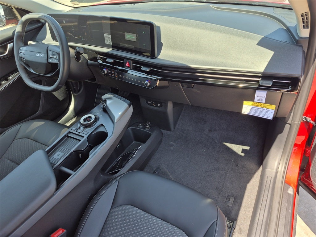 2025 Kia EV6 Light