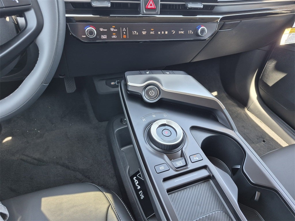 2025 Kia EV6 Light