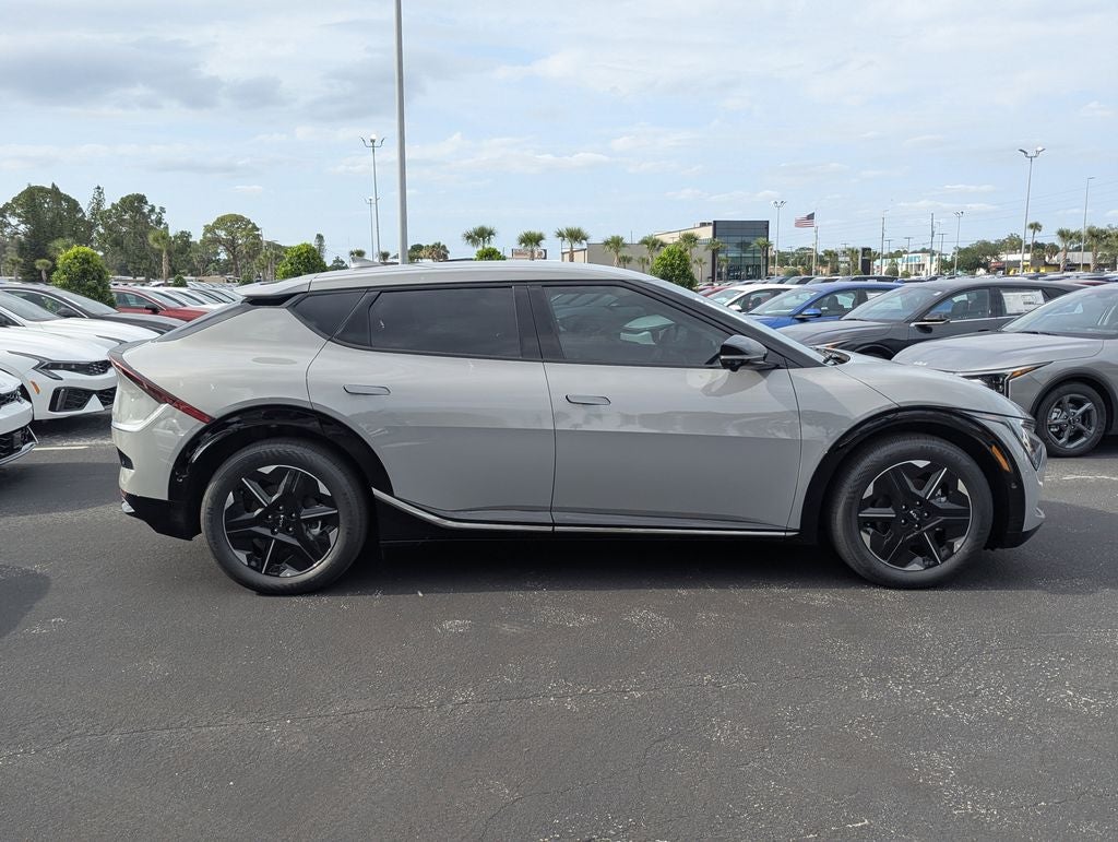 2026 Kia EV6 Wind