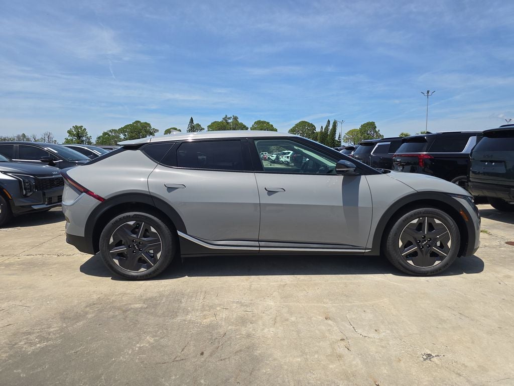 2026 Kia EV6 Light