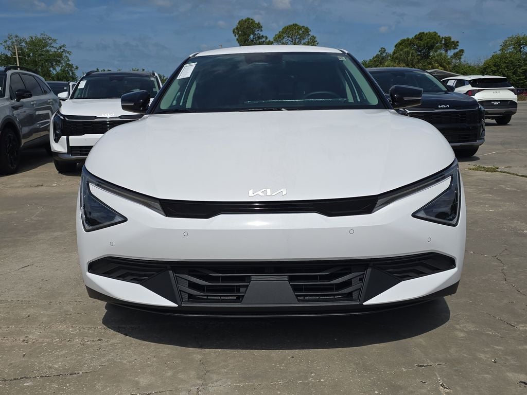 2026 Kia EV6 Light