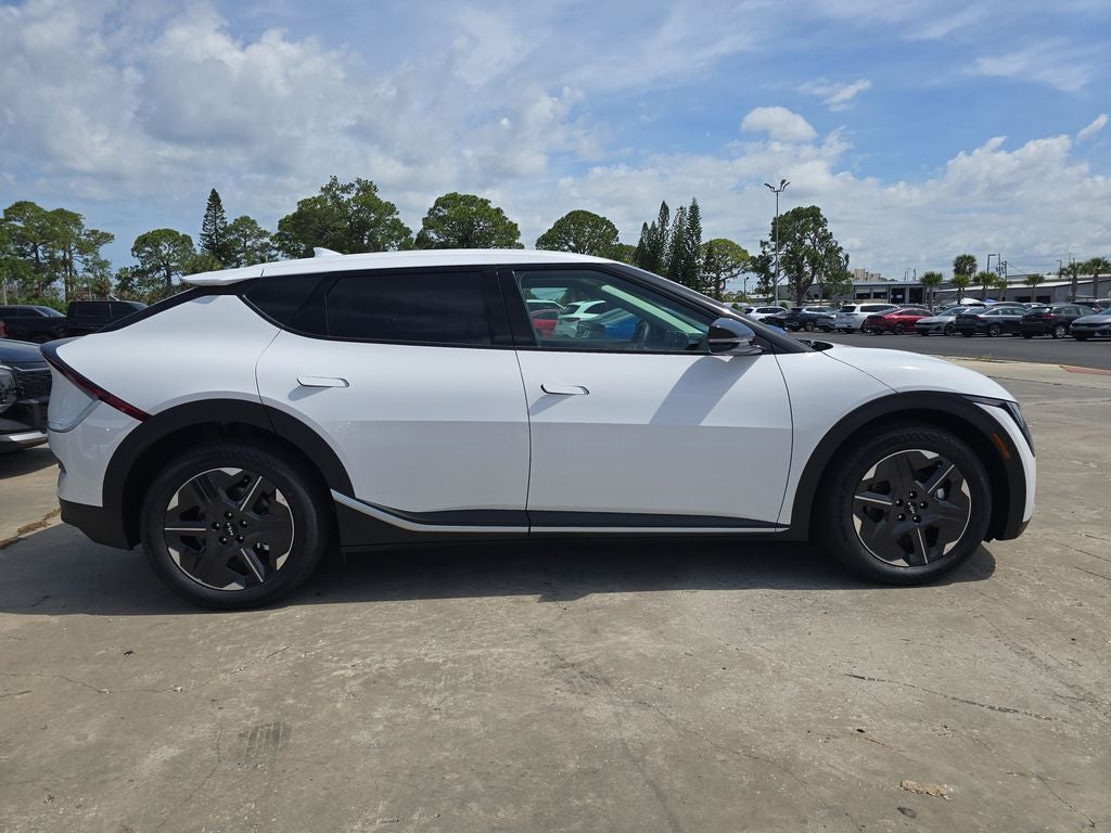 2026 Kia EV6 Light