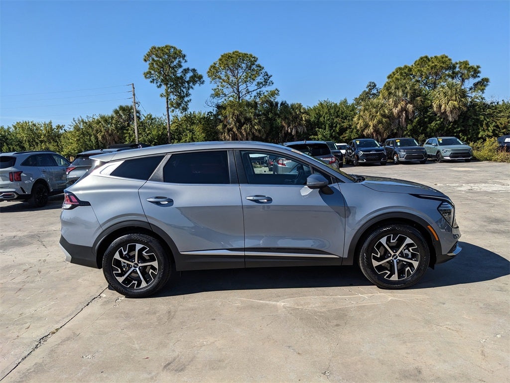 2025 Kia Sportage EX
