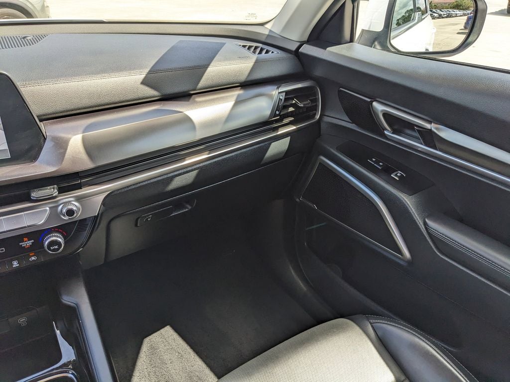 2025 Kia Telluride LX