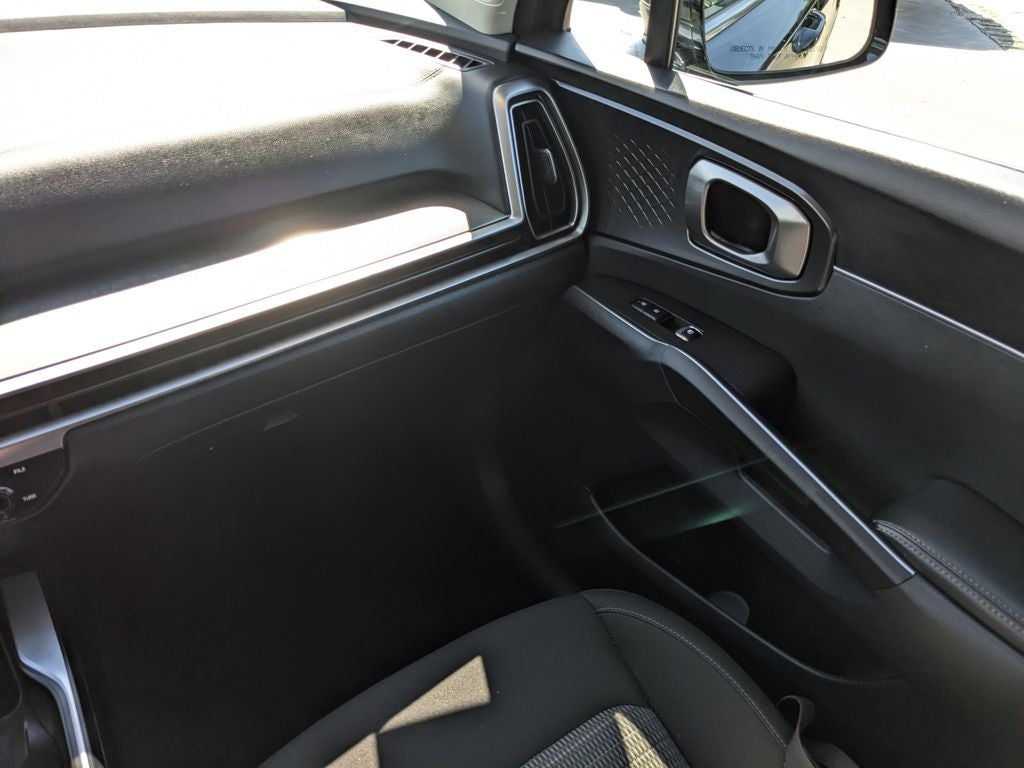 2025 Kia Sorento LX