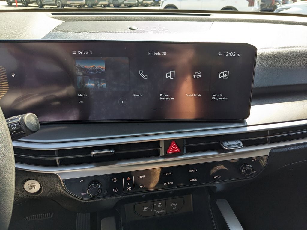 2025 Kia Sorento LX