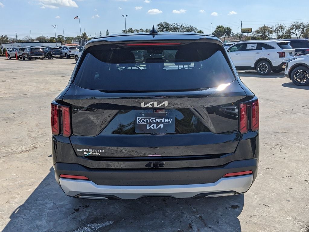 2025 Kia Sorento LX