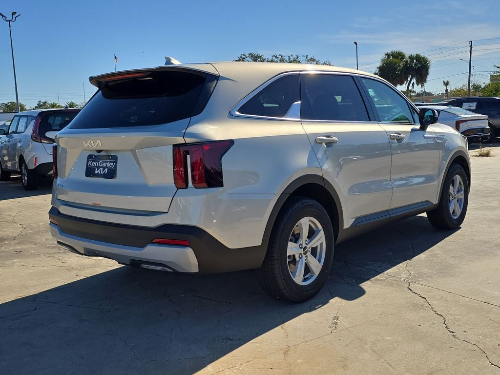 2026 Kia Sorento LX