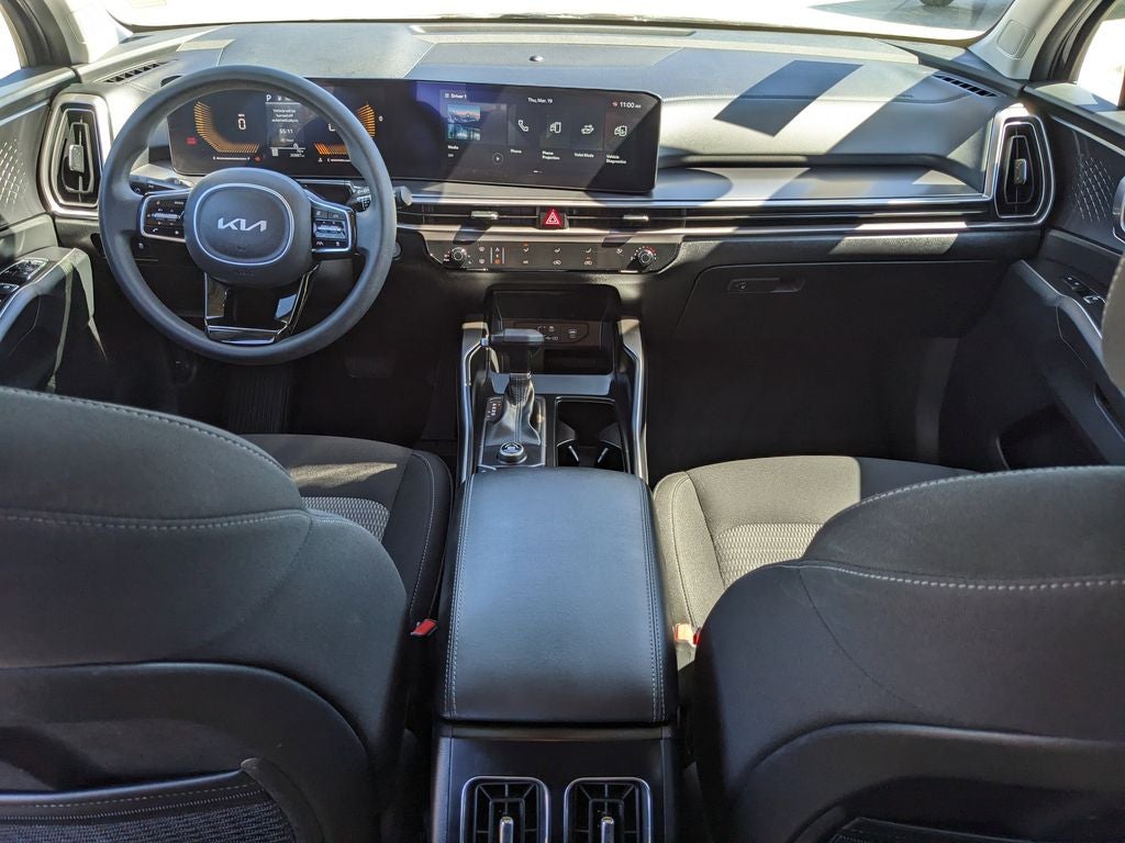 2025 Kia Sorento LX