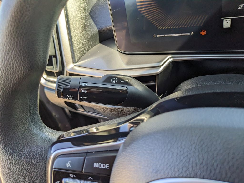 2025 Kia Sorento LX