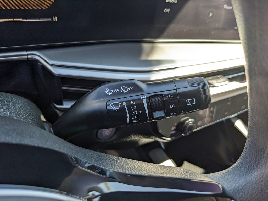 2025 Kia Sorento LX