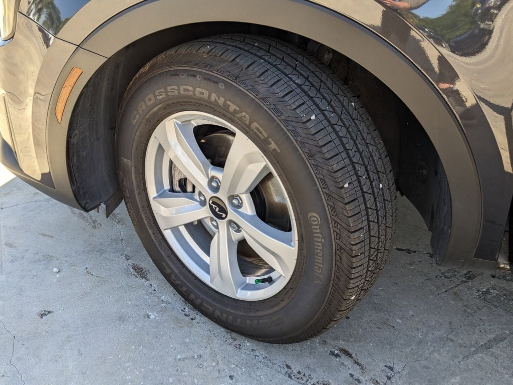 2025 Kia Sorento LX