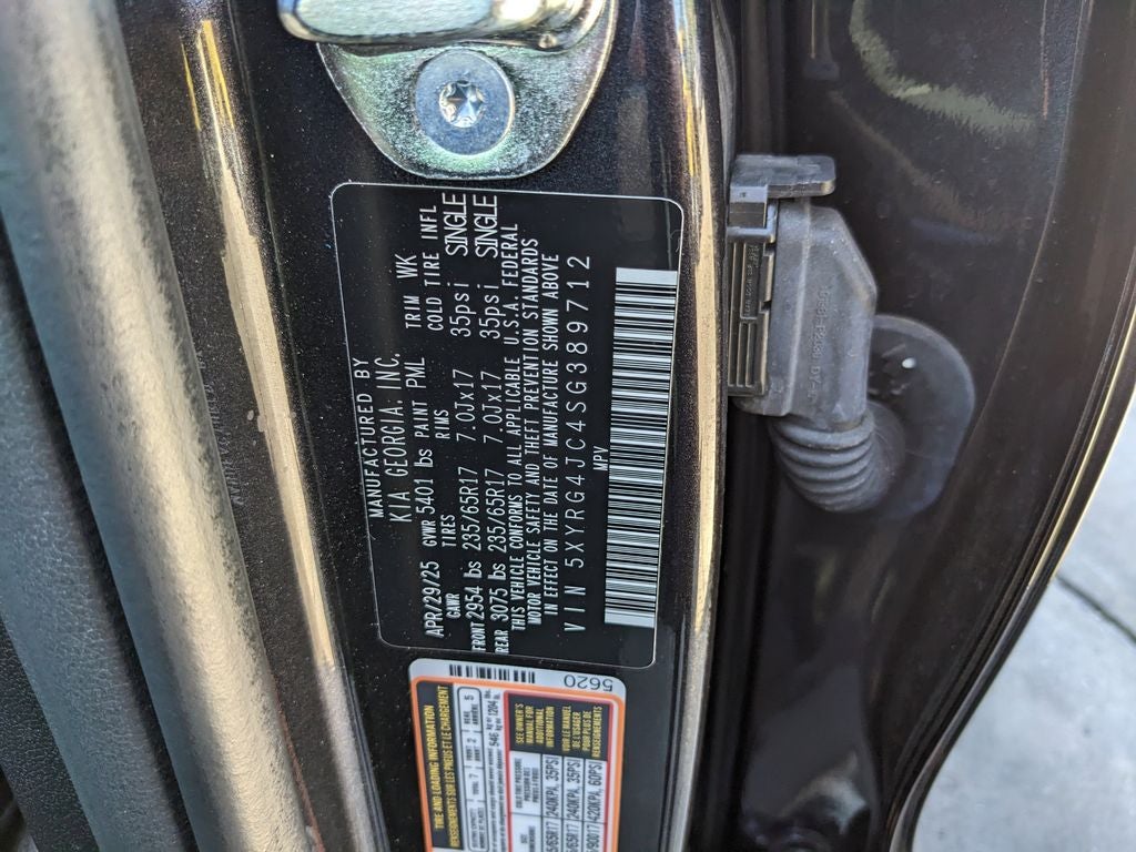 2025 Kia Sorento LX