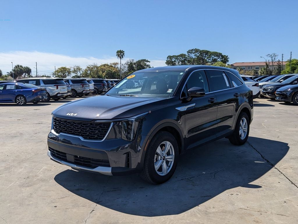 2025 Kia Sorento LX