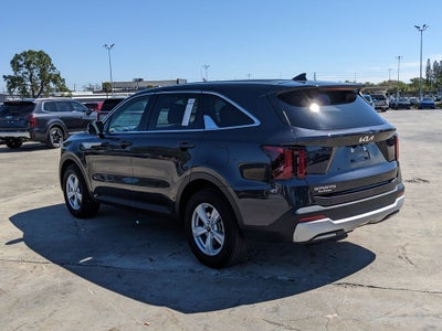 2025 Kia Sorento LX