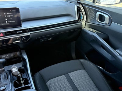 2025 Kia Sorento LX