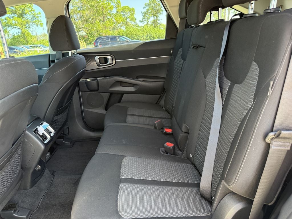 2025 Kia Sorento LX