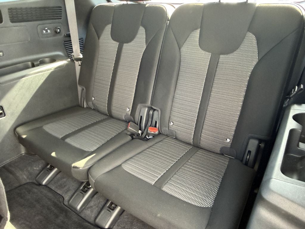 2025 Kia Sorento LX