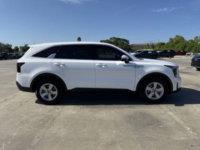 2025 Kia Sorento LX