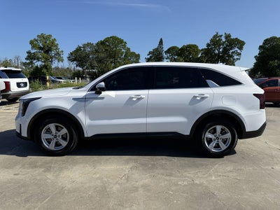 2025 Kia Sorento LX