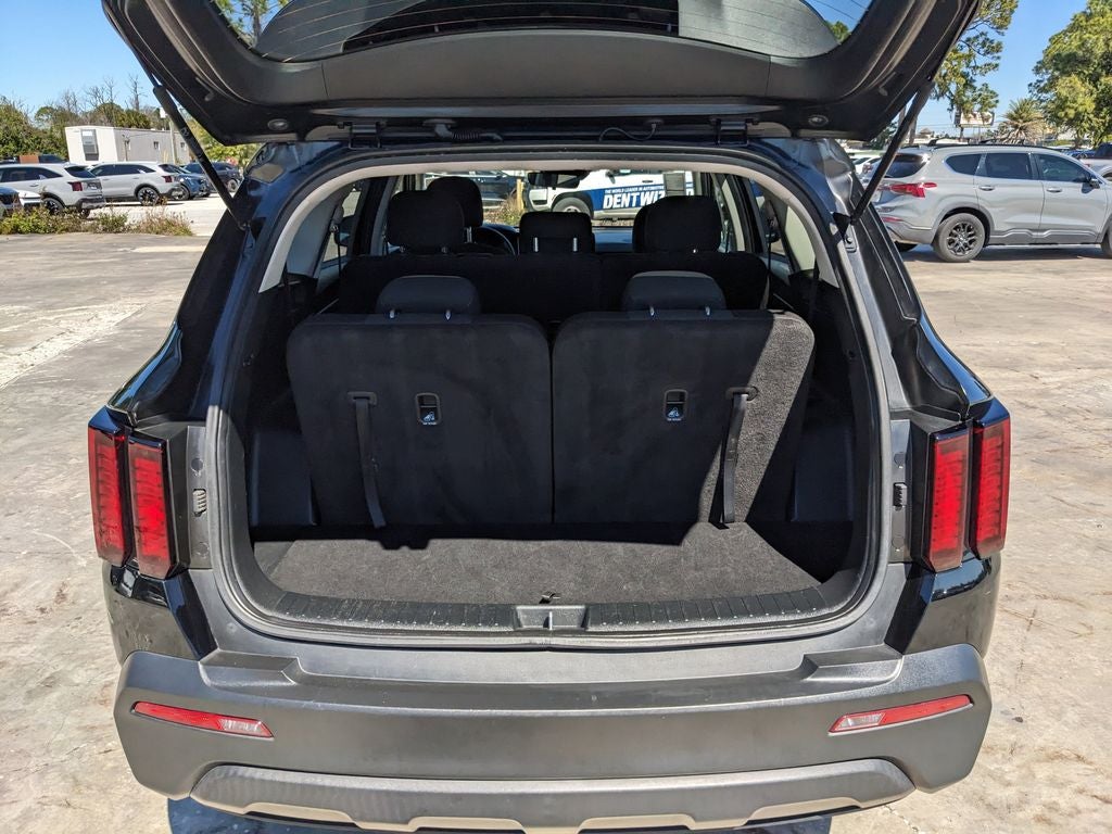 2022 Kia Sorento LX