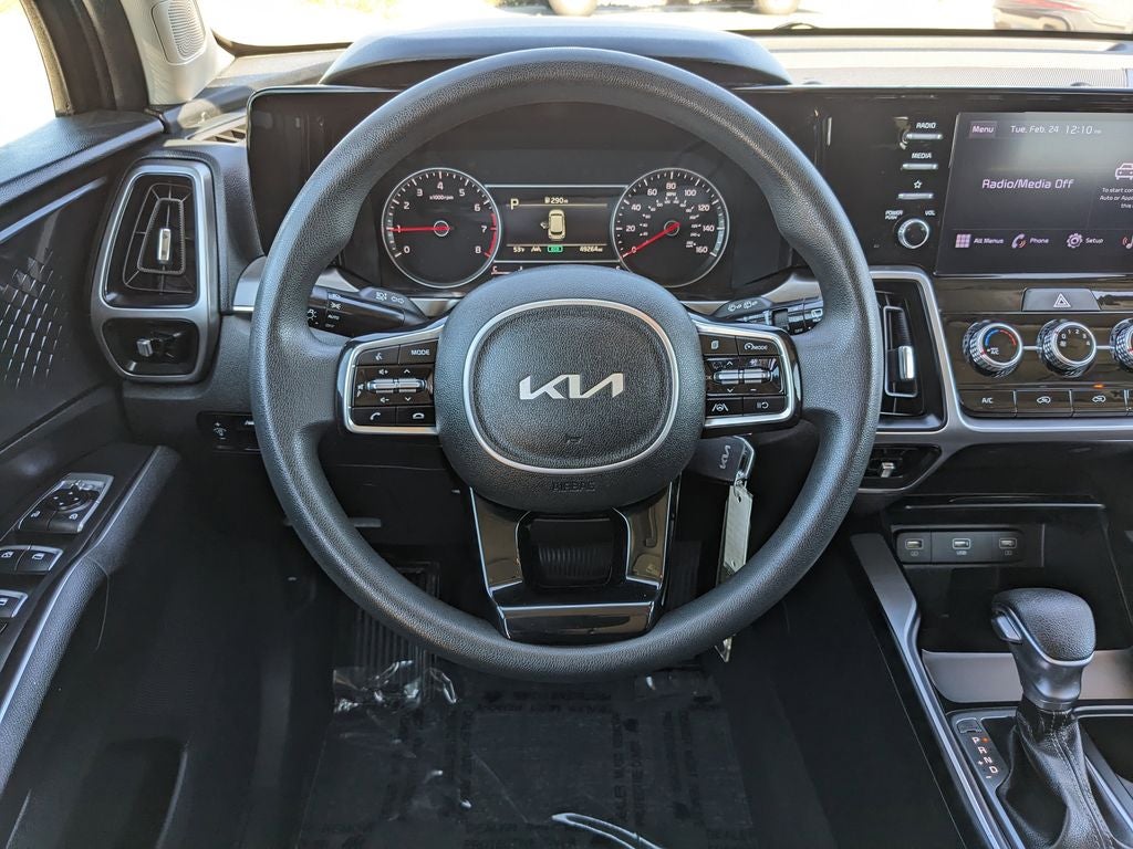 2022 Kia Sorento LX