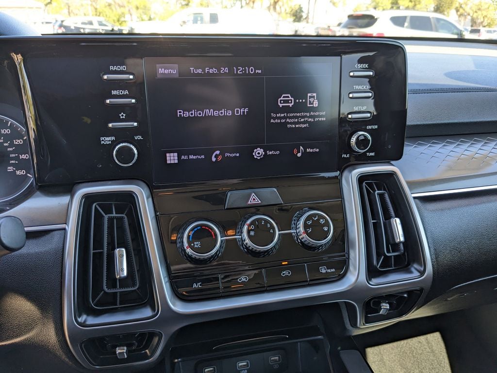2022 Kia Sorento LX