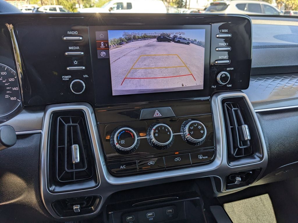 2022 Kia Sorento LX