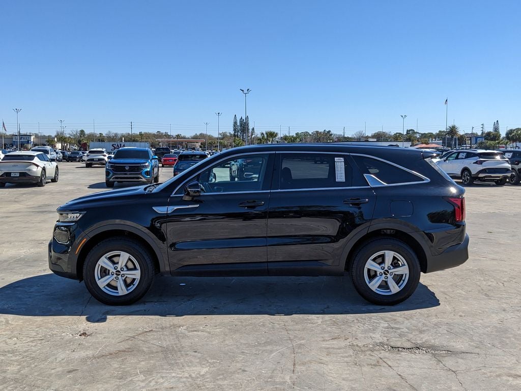 2022 Kia Sorento LX