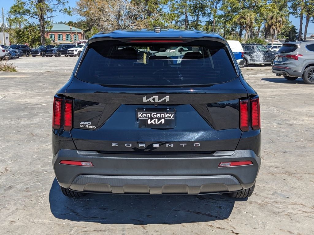 2022 Kia Sorento LX