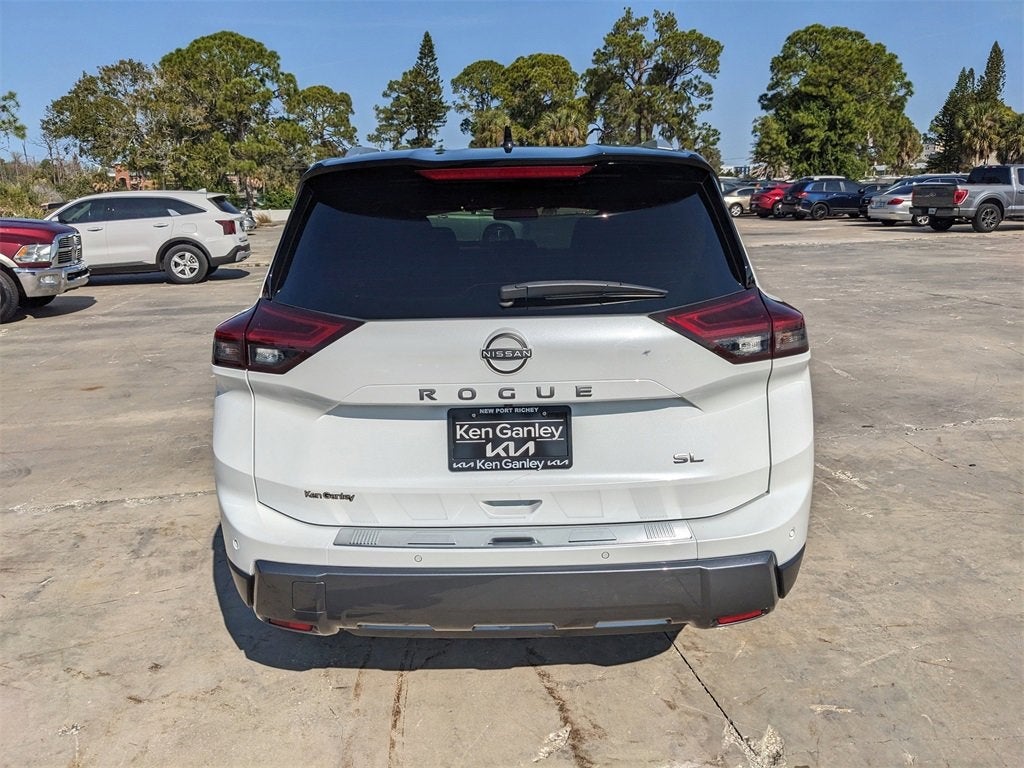 2025 Nissan Rogue SL