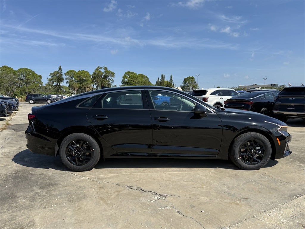 2026 Kia K5 LXS