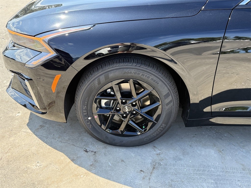 2026 Kia K5 LXS