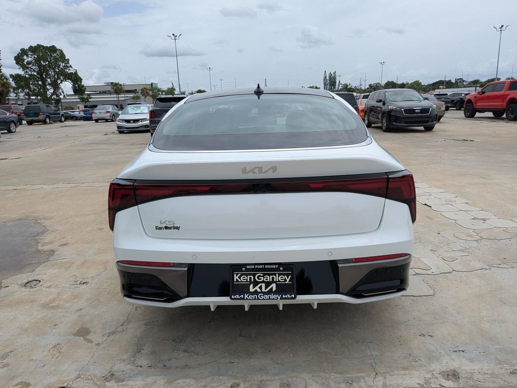 2026 Kia K5 EX
