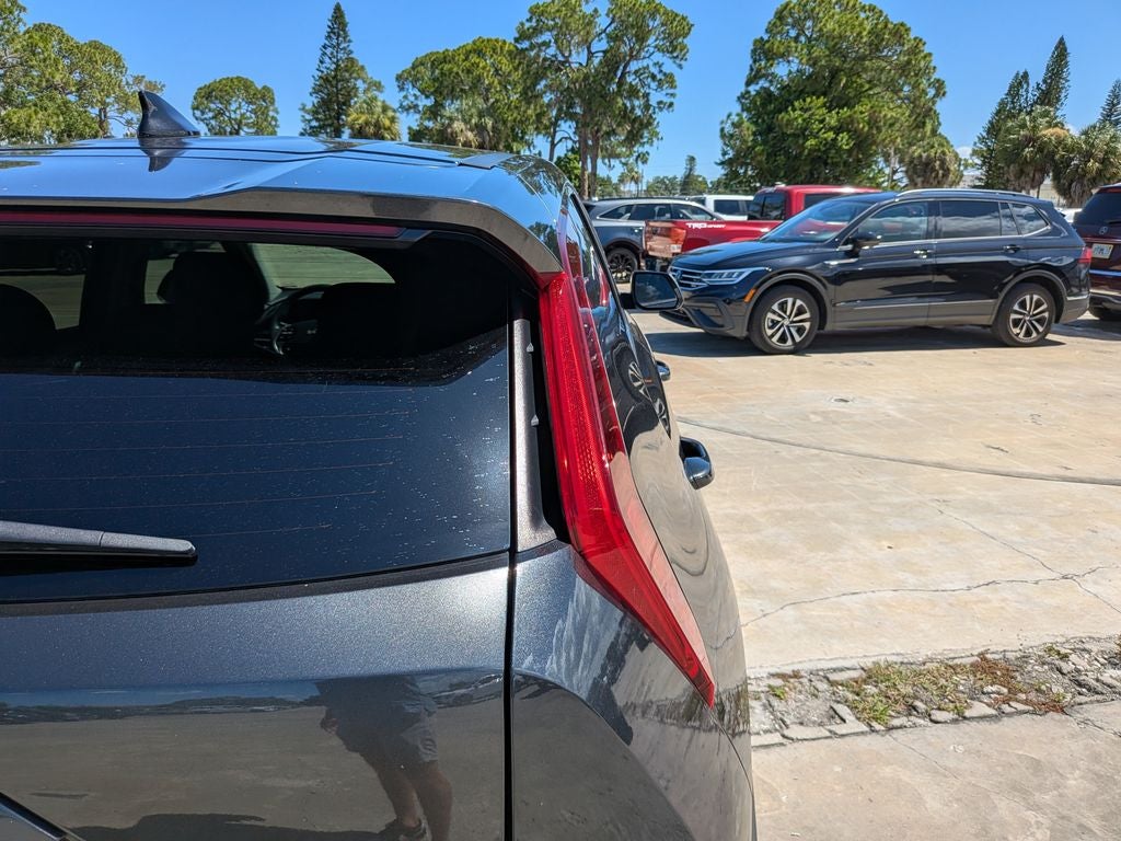 2024 Kia Niro LX