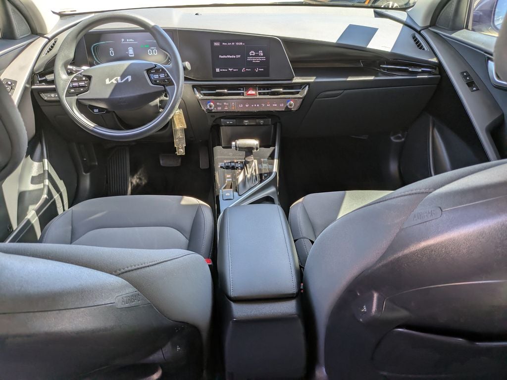 2024 Kia Niro LX