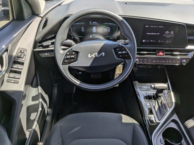 2024 Kia Niro LX