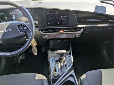 2024 Kia Niro LX
