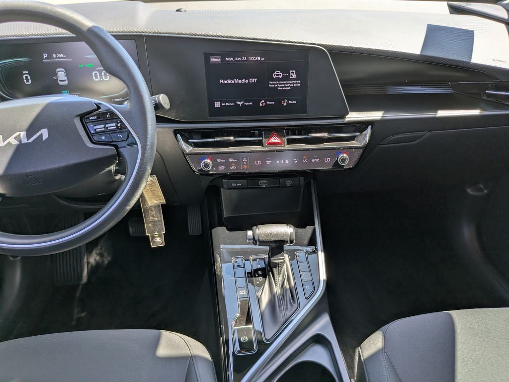 2024 Kia Niro LX